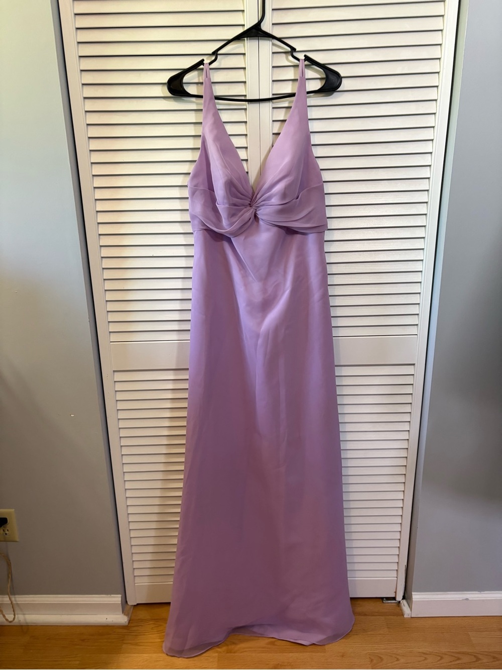 Mori Lee Lavender V-Neck Formal Gown Twist Front Wedding Bridesmaid Prom Gala